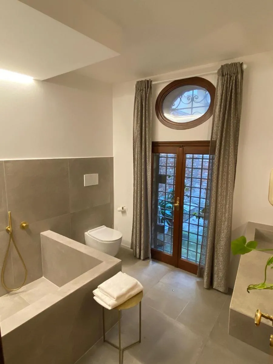 Image 3 of Casa Dei Pittori Venice Apartments