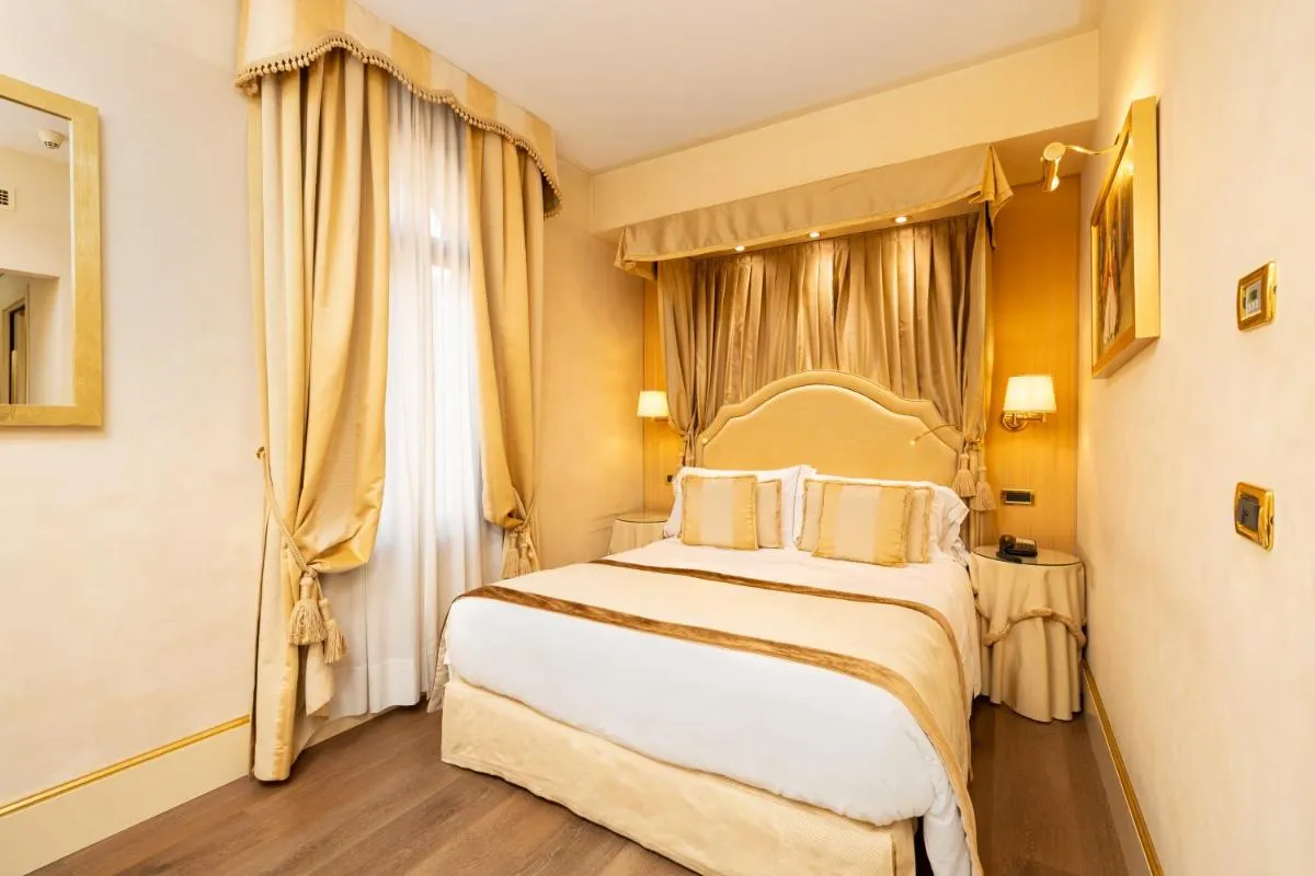 Image 6 of Hotel A La Commedia