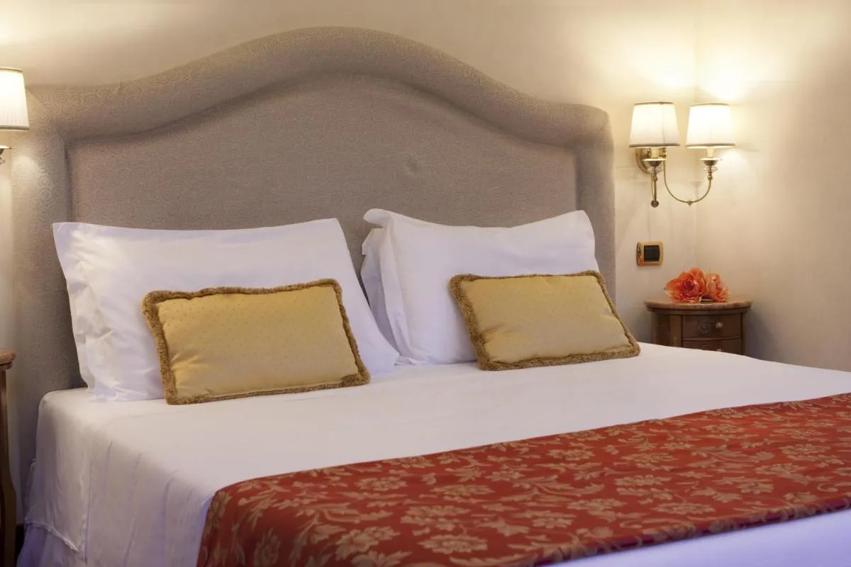 Image 6 of Hotel Al Ponte Dei Sospiri