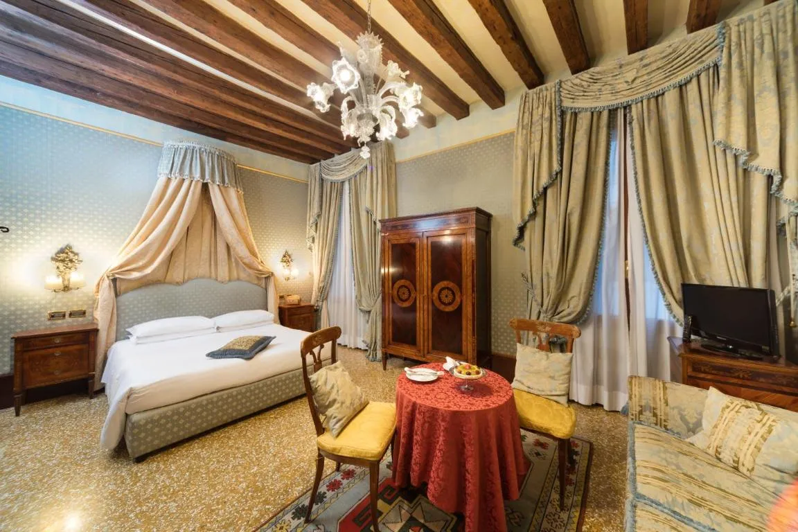 Image of Hotel Al Ponte Dei Sospiri