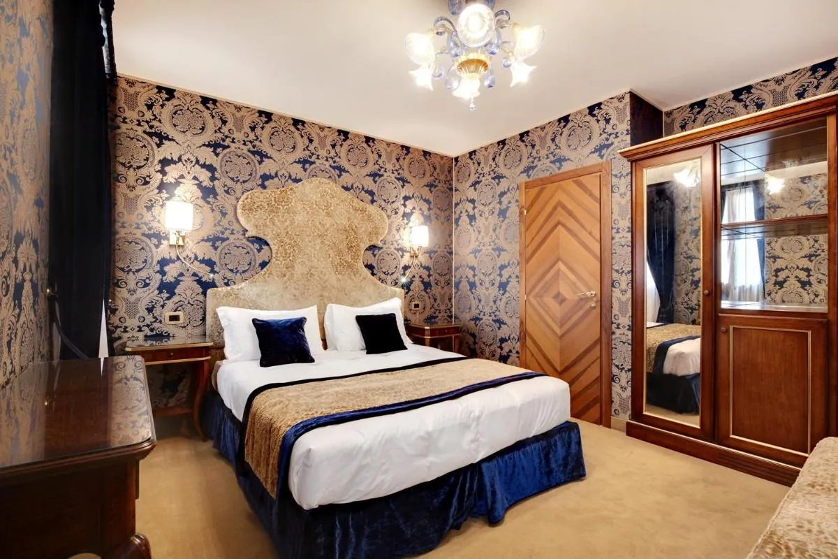Image 1 of Hotel Casanova