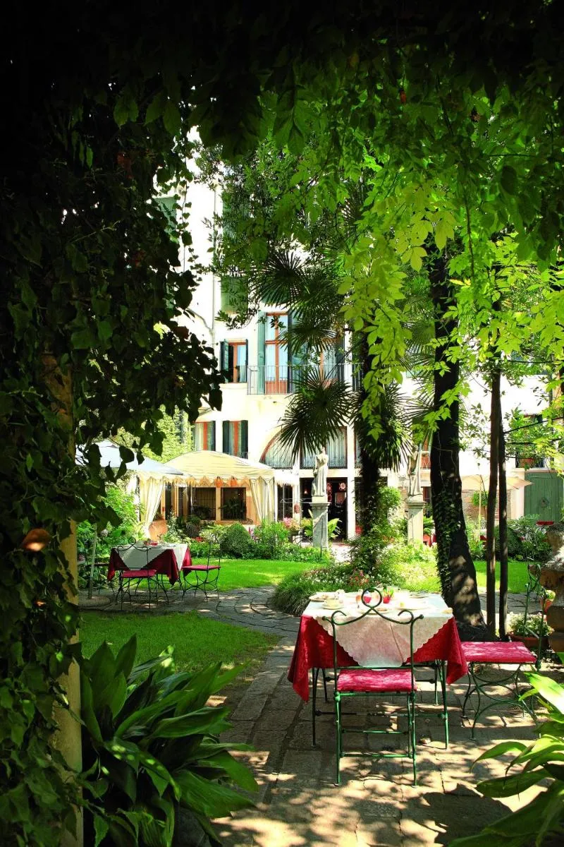 Image 4 of Hotel Palazzo Abadessa