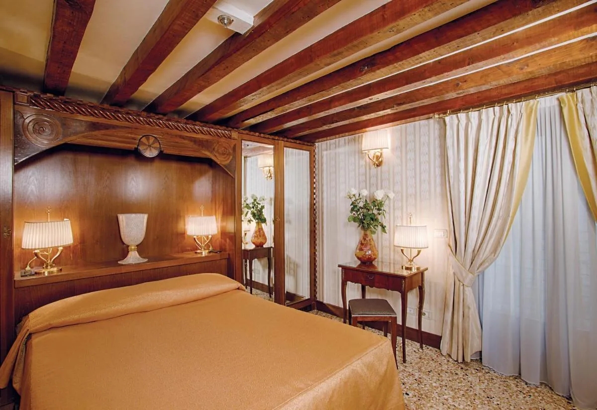 Image 6 of Hotel Palazzo Stern