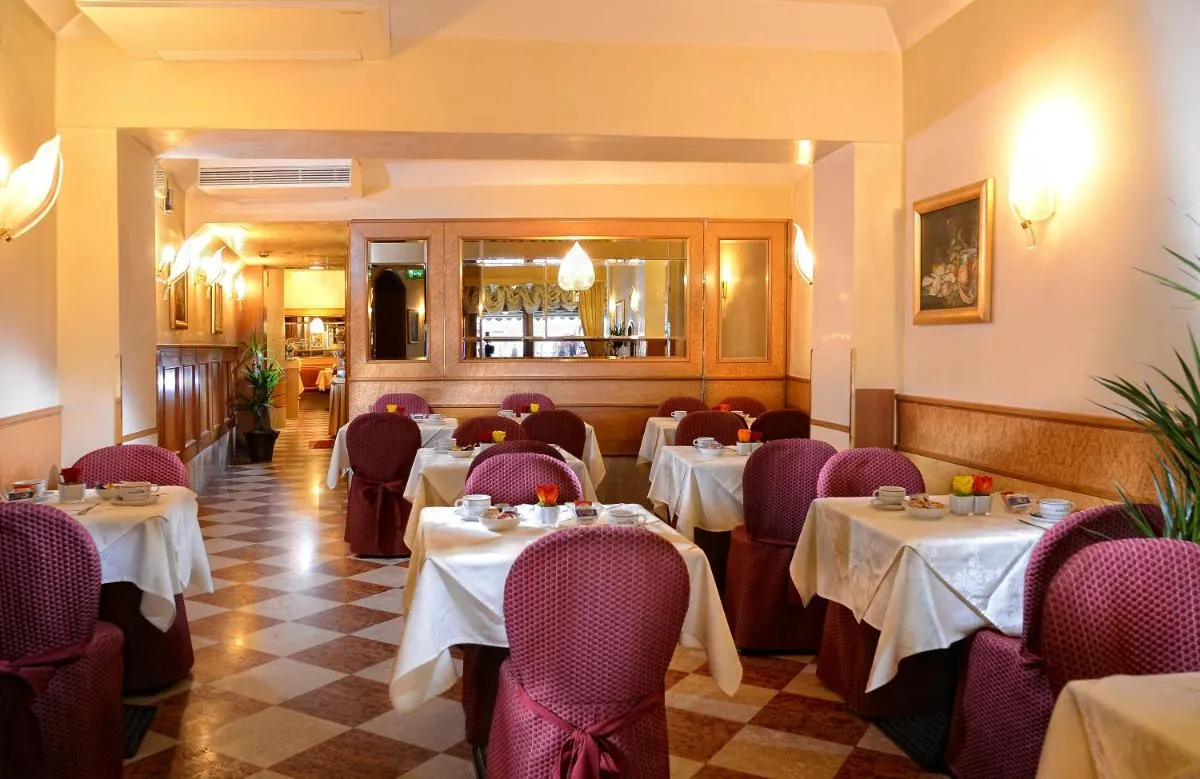 Image 4 of Hotel Rialto