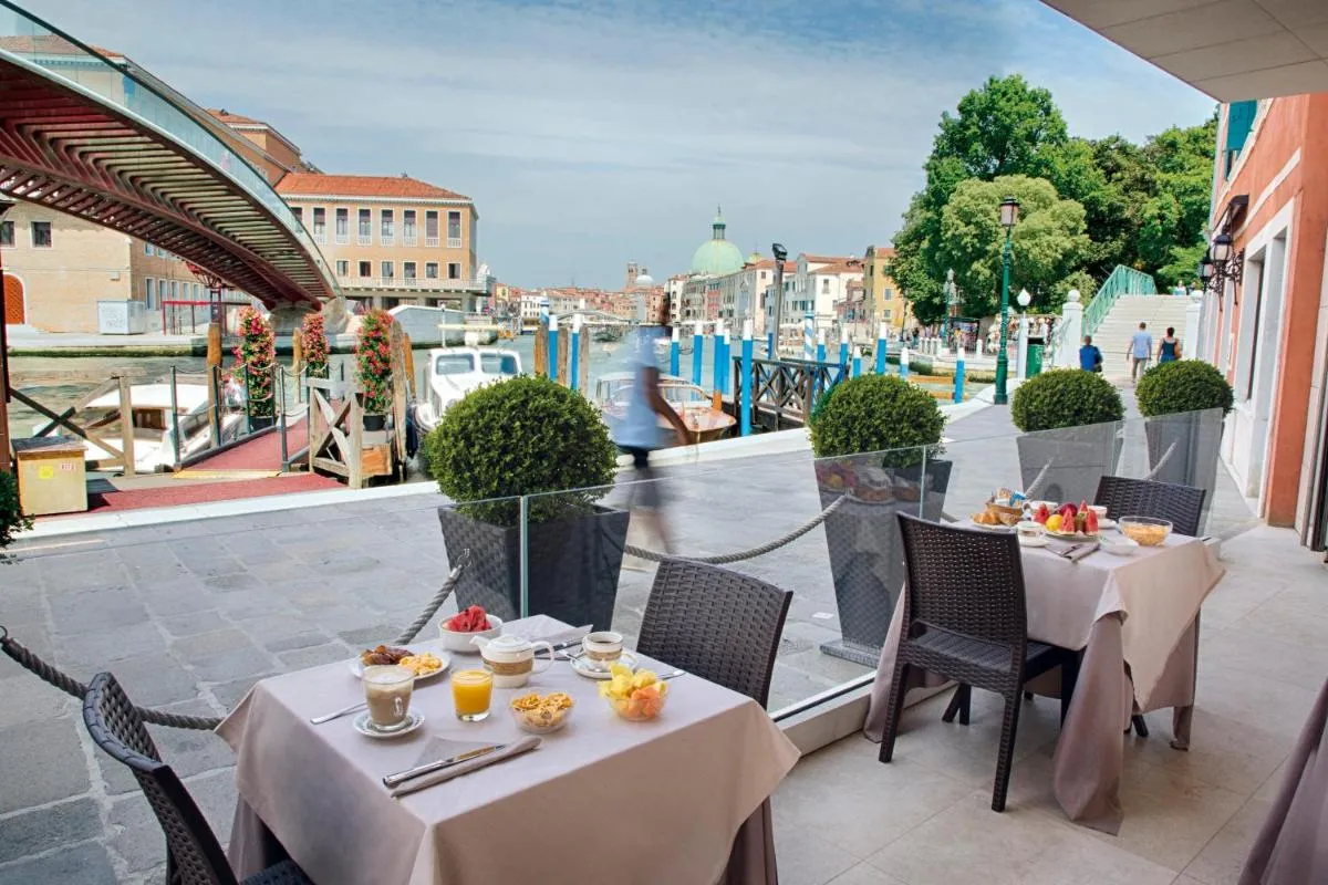 Image 2 of Hotel Santa Chiara