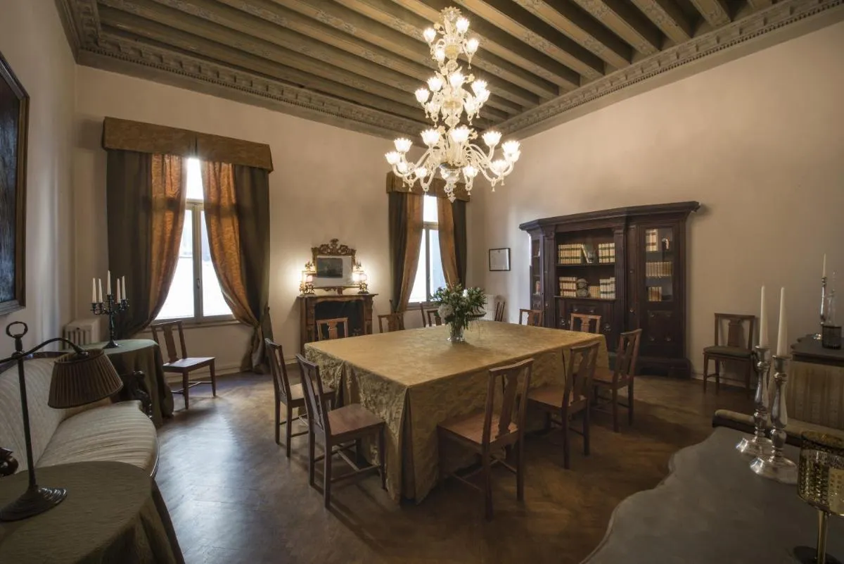 Image 6 of La Residenza 818