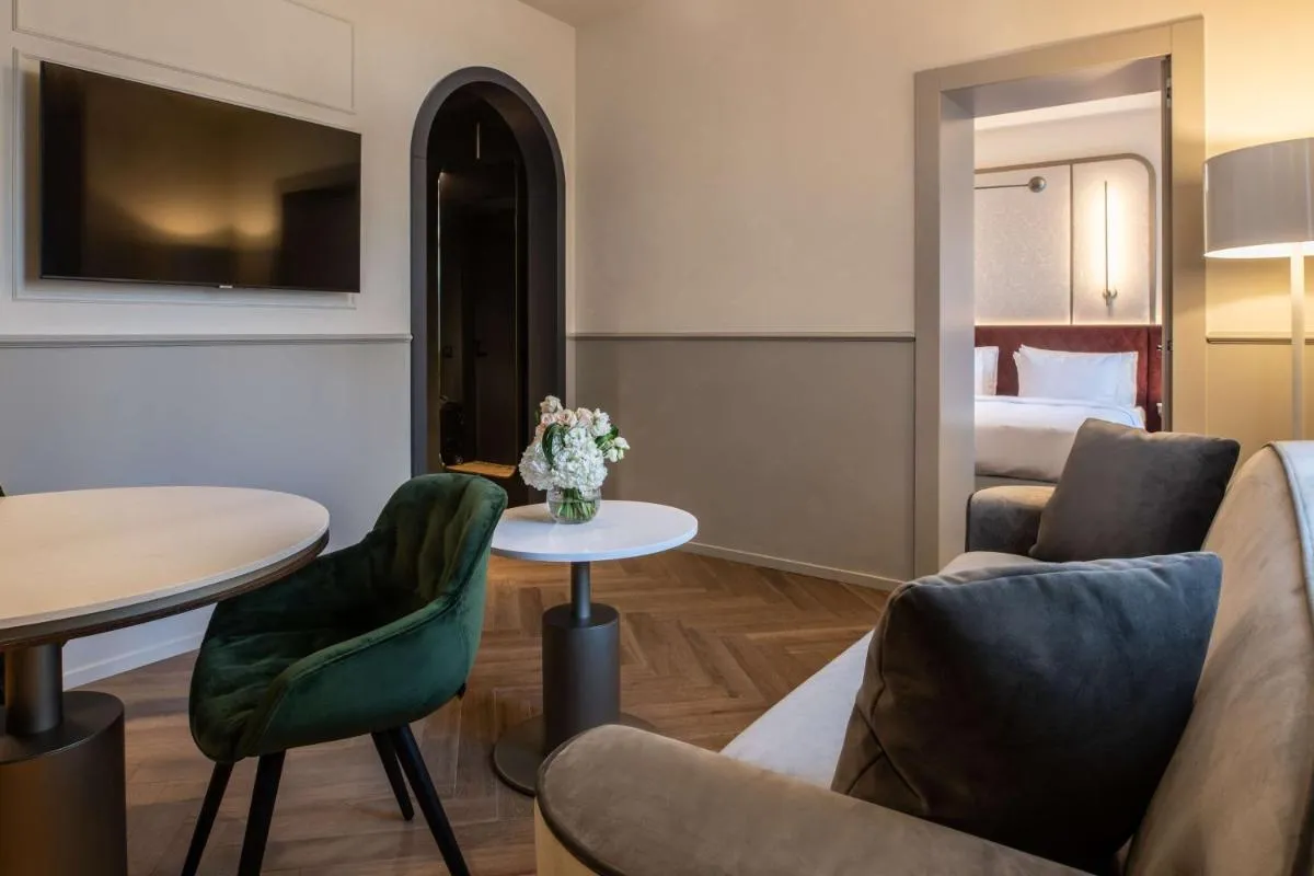 Image 4 of Luxury Apartments Palazzo Nani