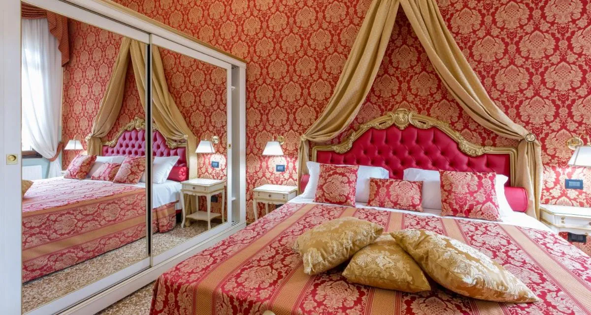 Image of Luxury Suites in Venice-Friendly Venice Suites