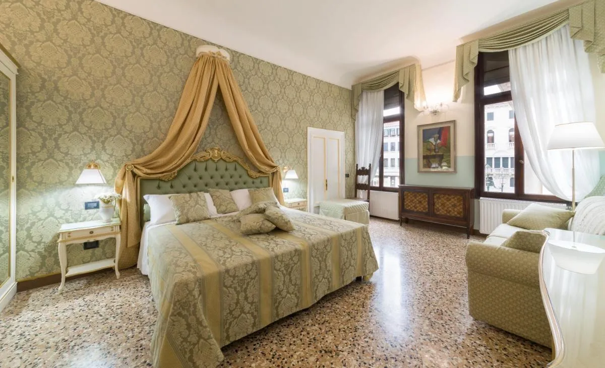 Image 5 of Luxury Suites in Venice-Friendly Venice Suites