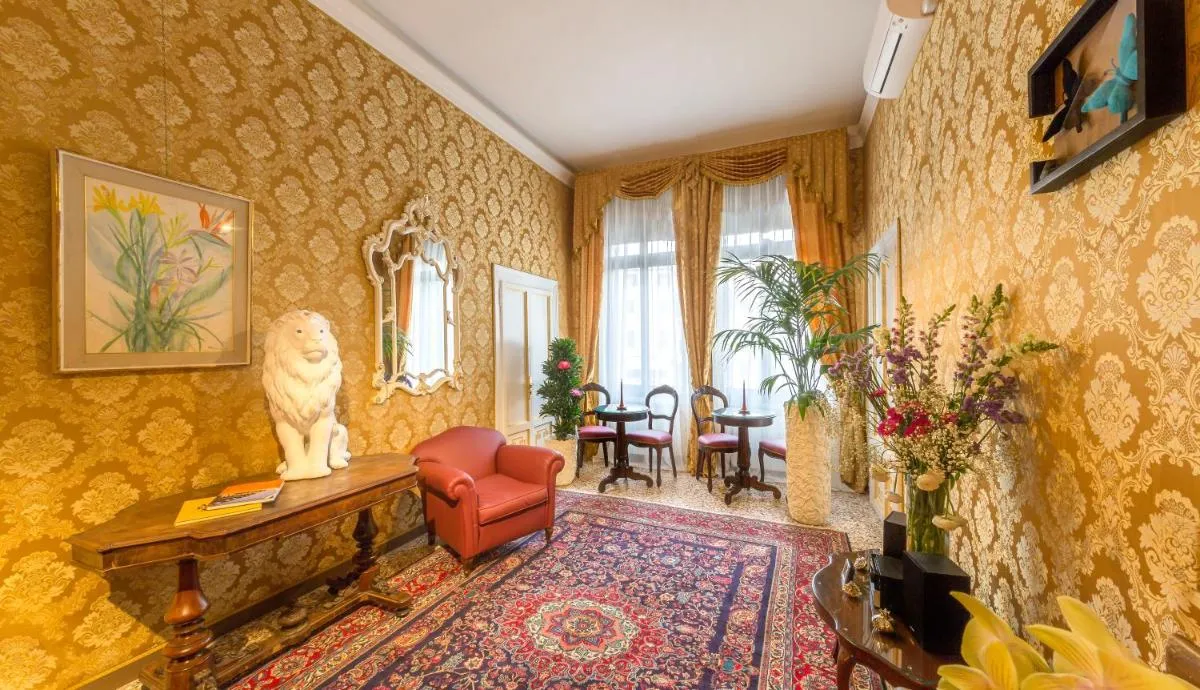 Image 2 of Luxury Suites in Venice-Friendly Venice Suites