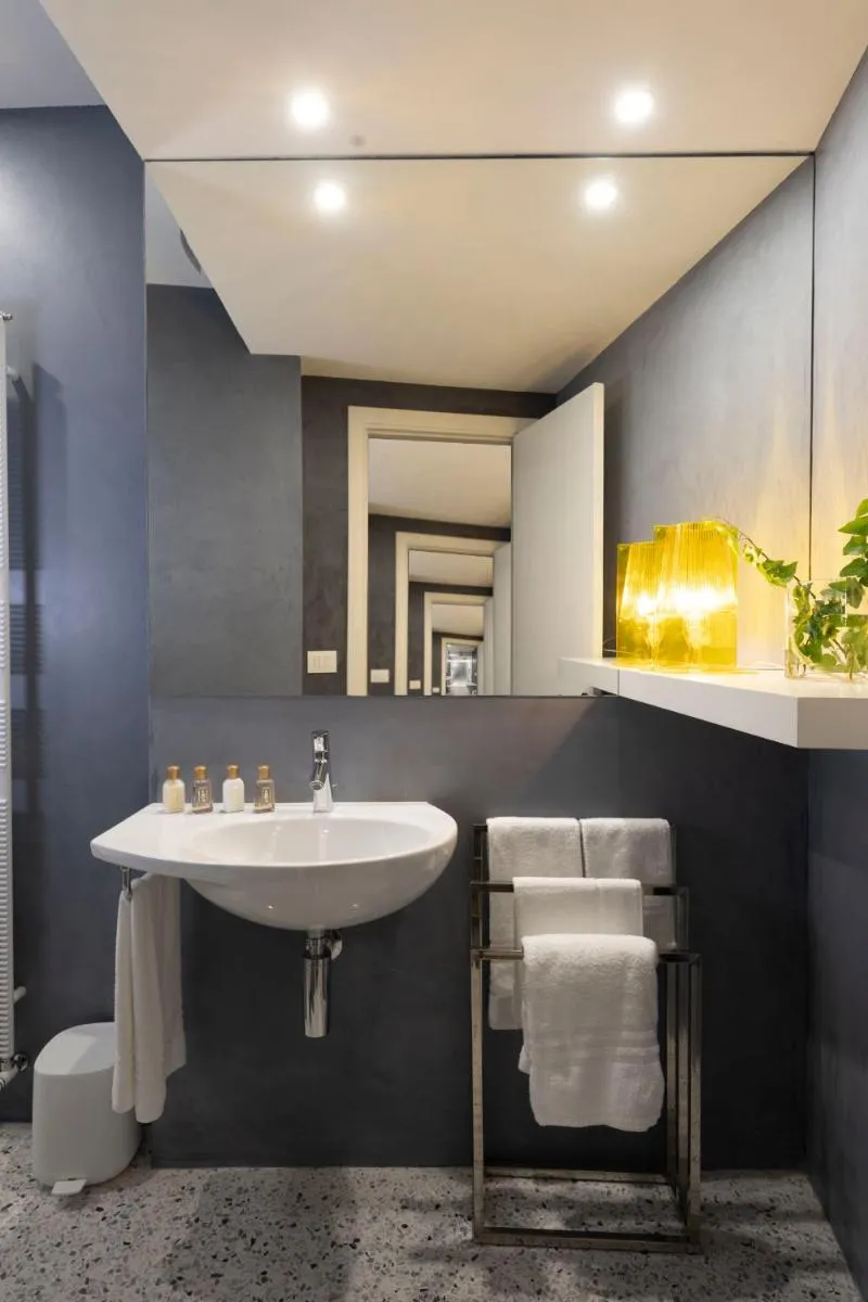 Image 3 of Mocenigo Grand Canal Luxury Suites