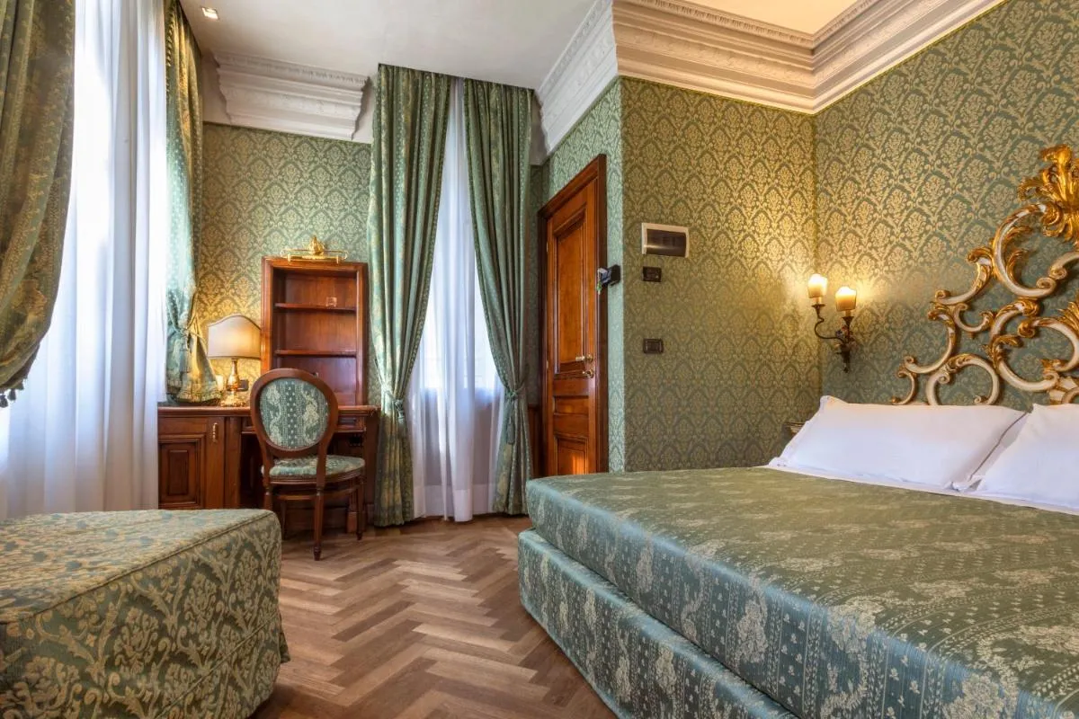 Image 1 of Palazzina Veneziana