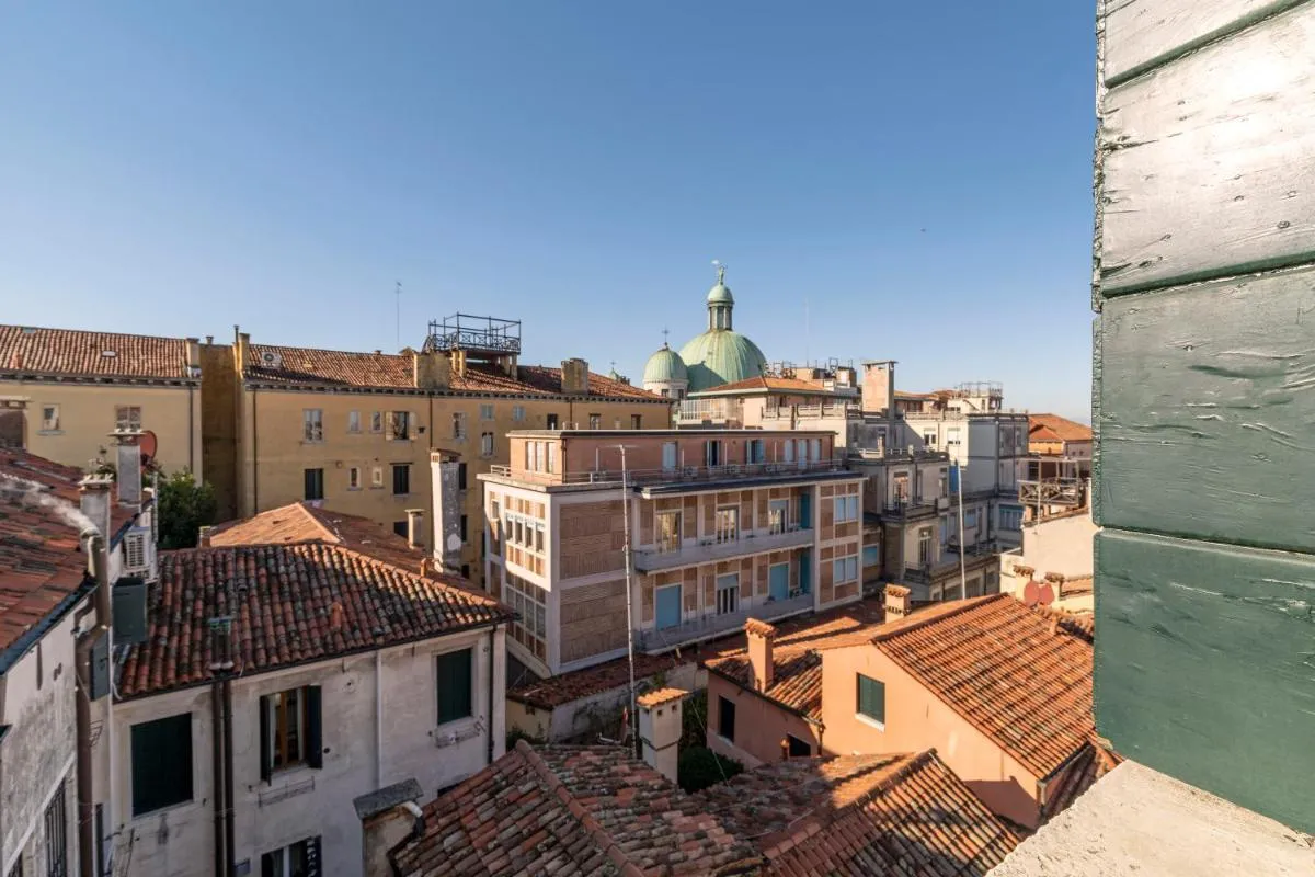 Image 1 of Palazzo Gradenigo
