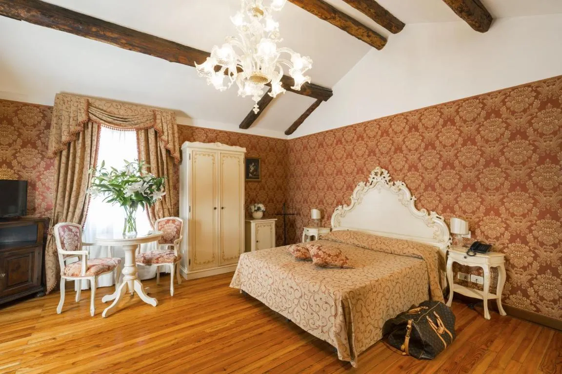 Image of Palazzo Guardi