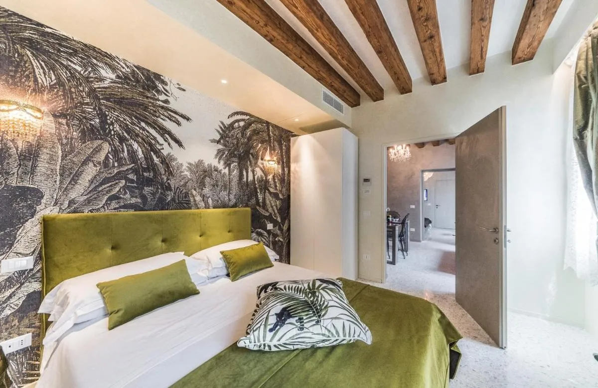 Image 6 of Rialto Luxury Flat