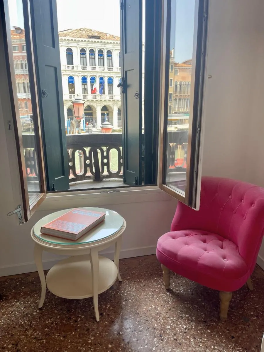 Image 3 of Royal Rialto Apartment – Grand Canal View
