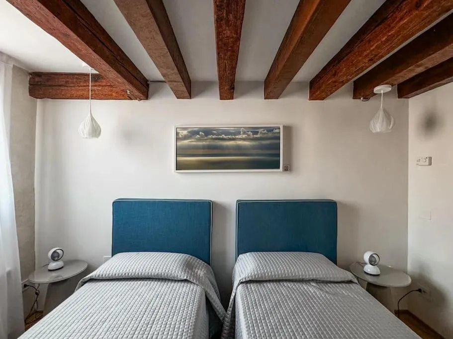 Image 6 of SEDO3032A • [Venezia Central] • Luxury House •