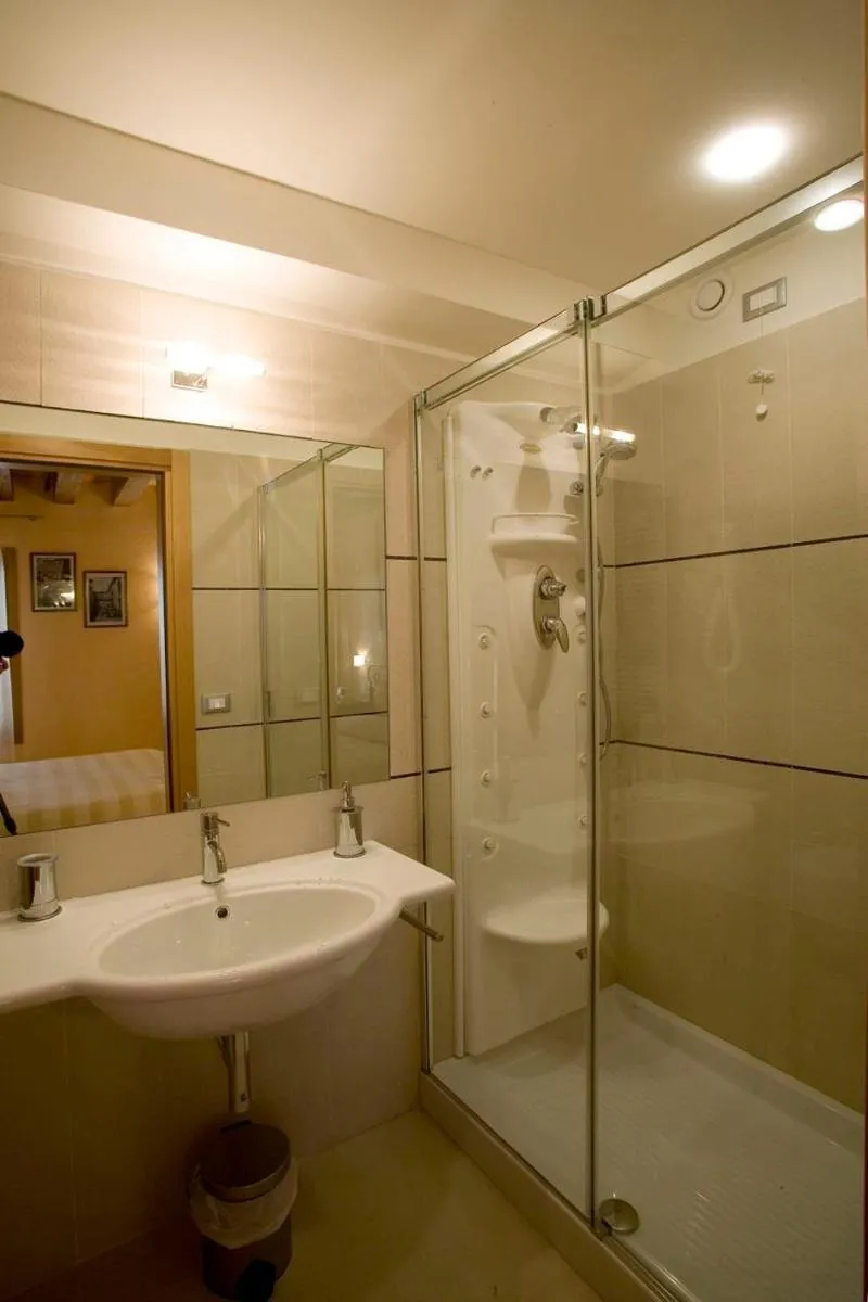 Image 3 of San Cassiano jacuzzi