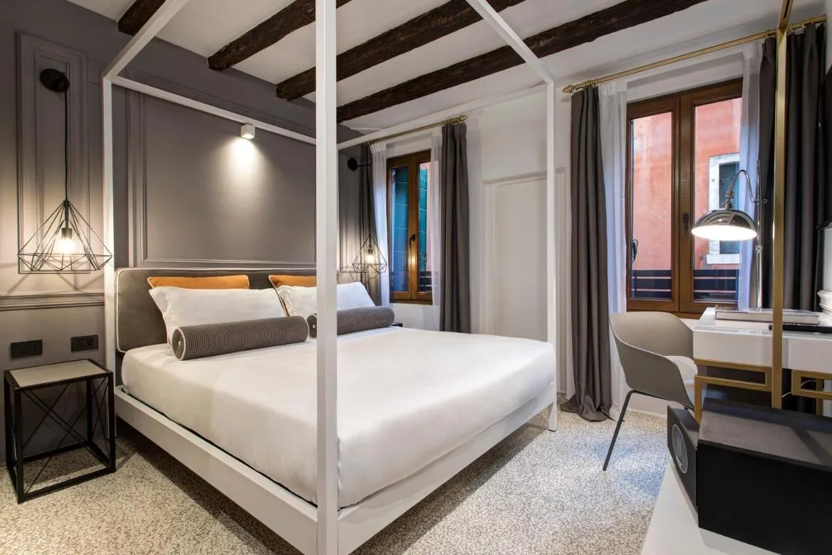 Image 6 of San Marco Suite 755