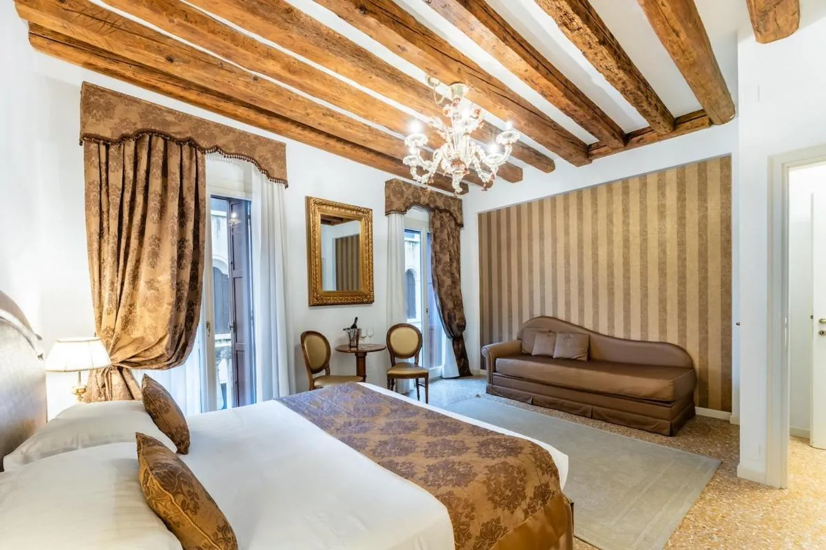 Image 3 of San Teodoro Palace – Luxury Apartments