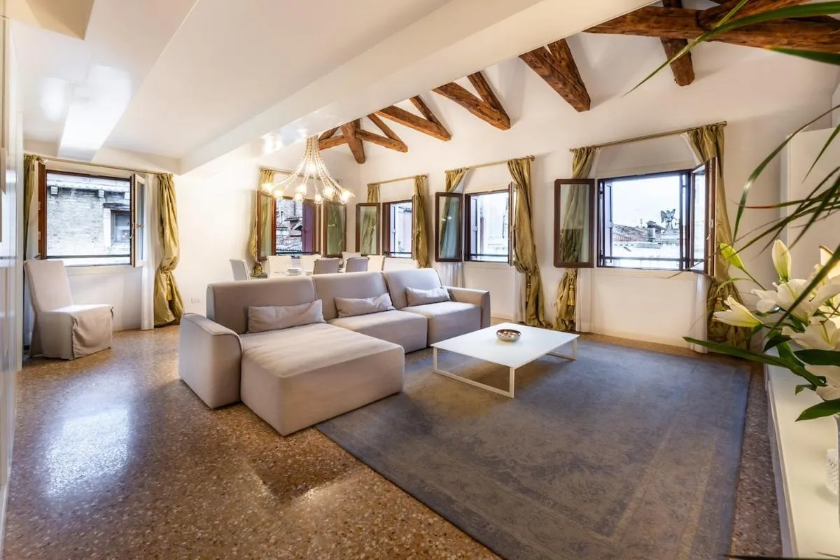 Image 4 of San Teodoro Palace – Luxury Apartments