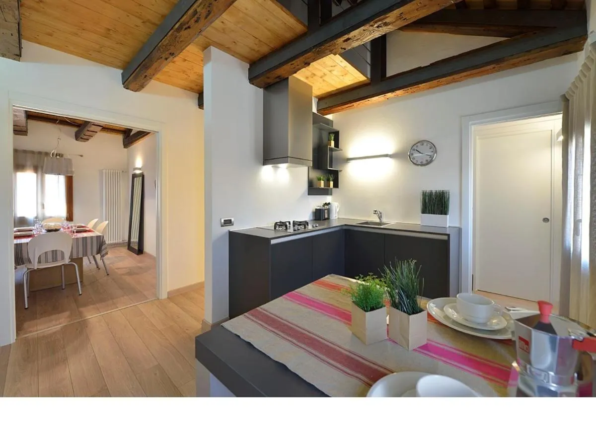Image 3 of Sea to Sky Apartments