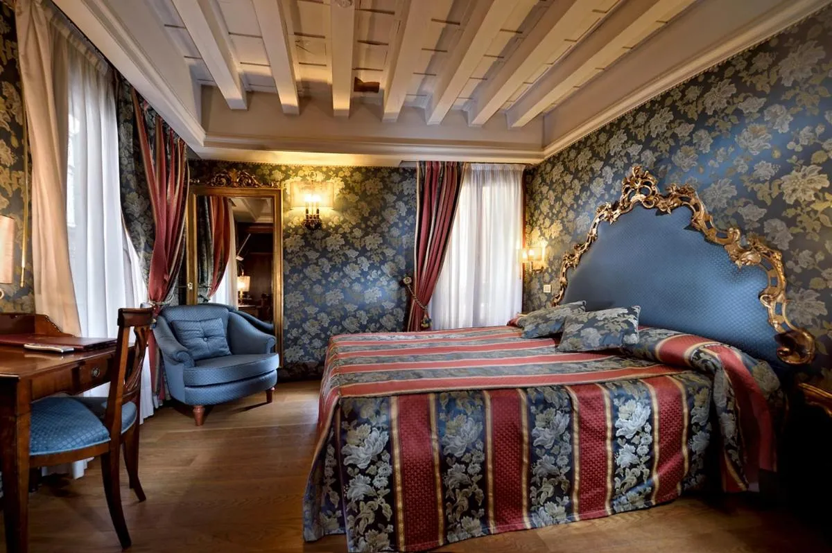 Image 1 of Suites Torre Dell’Orologio