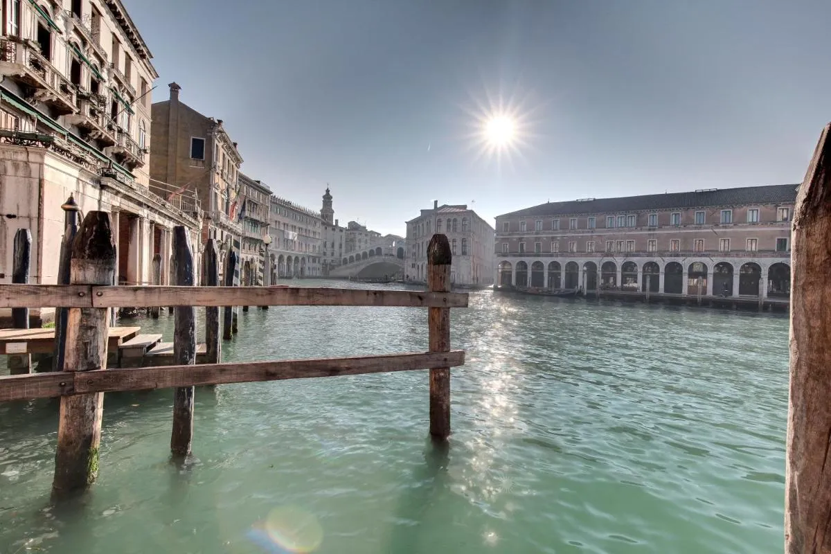 Image 4 of Venice Skyline View Studio Apartment M0270428215