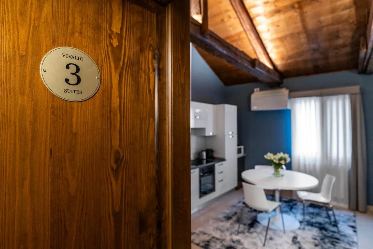 Image 4 of Vivaldi Suites R&R