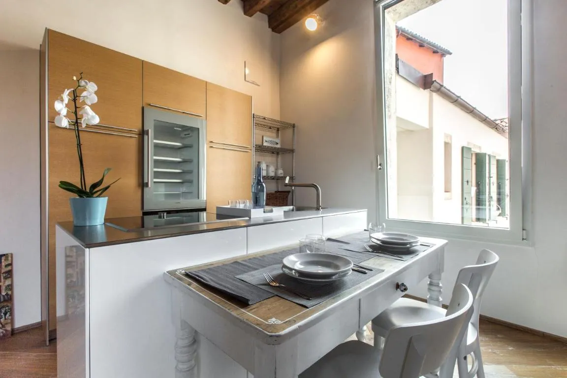 Image of Zattere Design Loft R&R