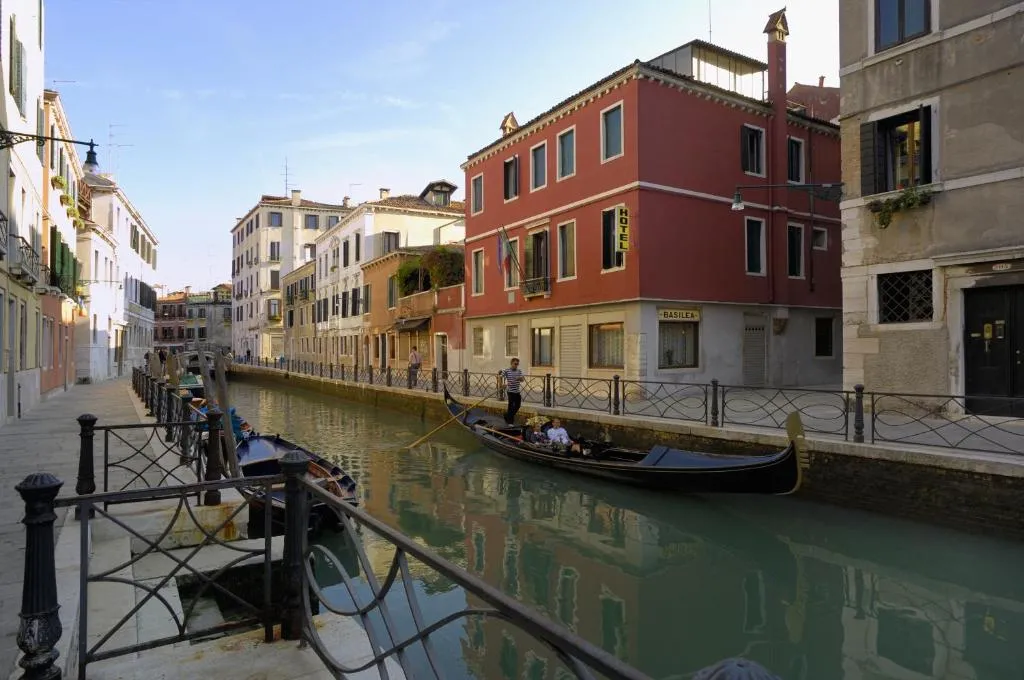 Image of Albergo Basilea