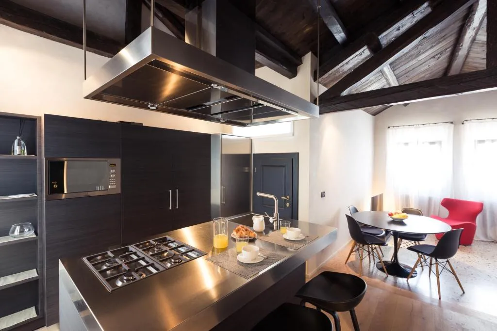 Image of Amazing Modern Design Home, Campo dei Mori. WIFI