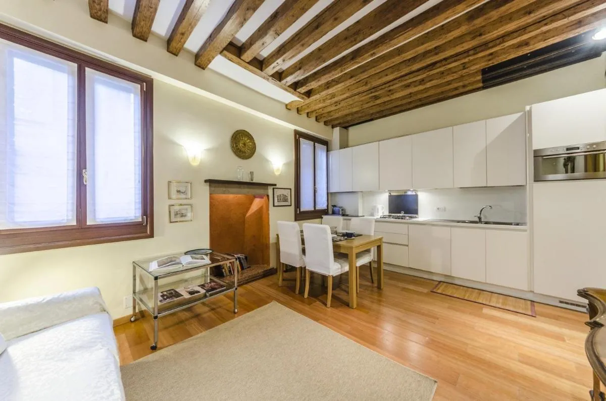 Image 2 of Andreina Home