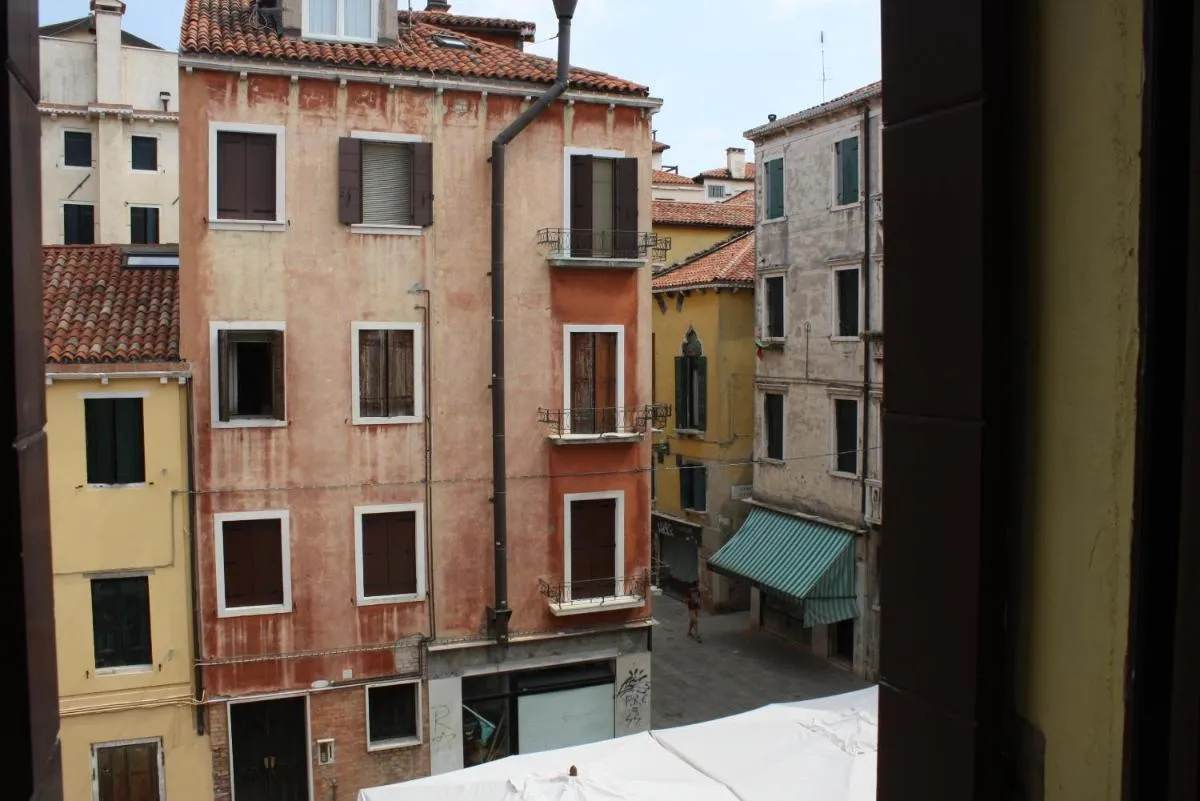Image 4 of Apartment 2