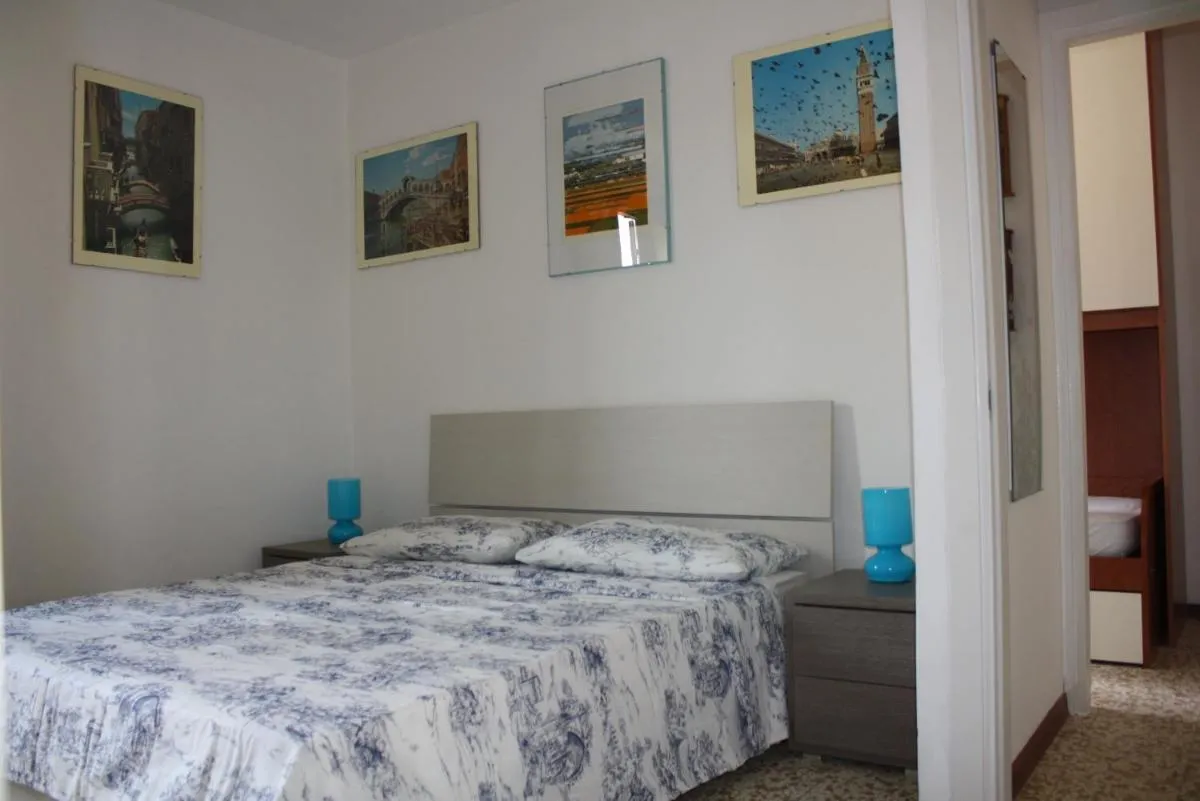 Image 5 of Apartment 2