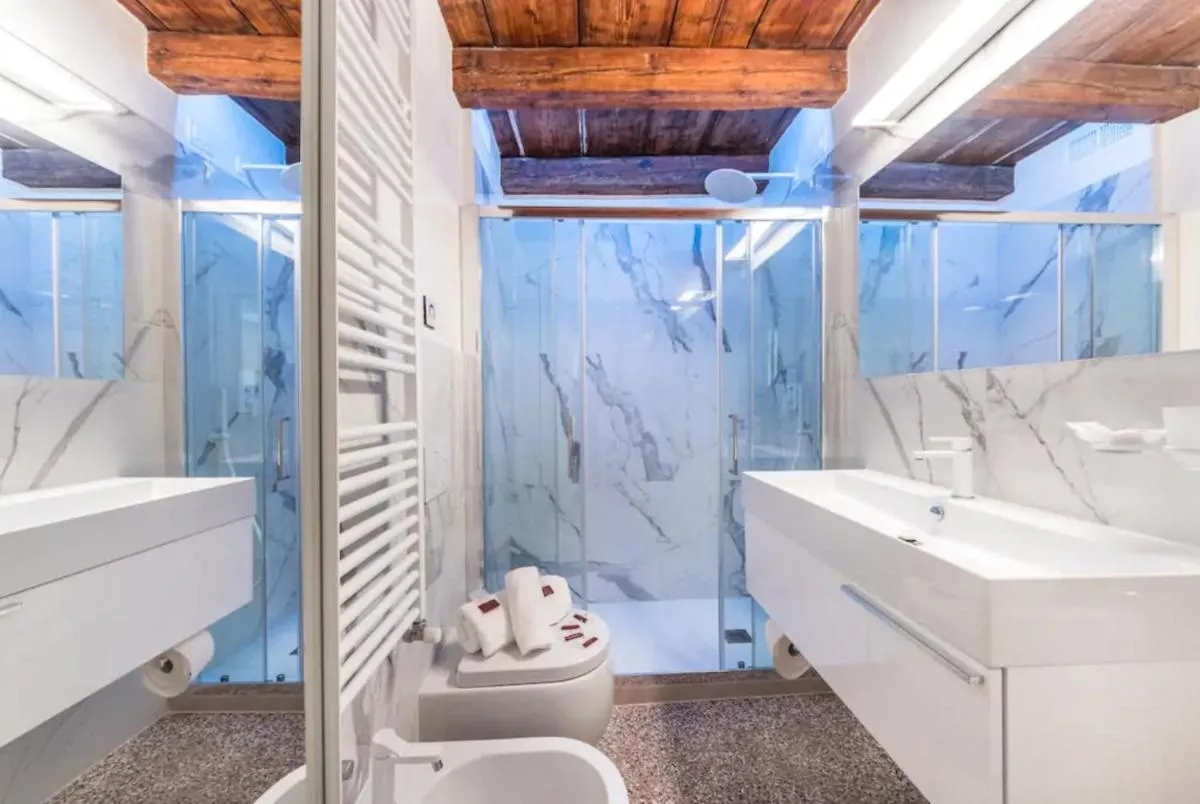 Image 2 of Apartment Cà Brunilda-luxury penthouse with terrace