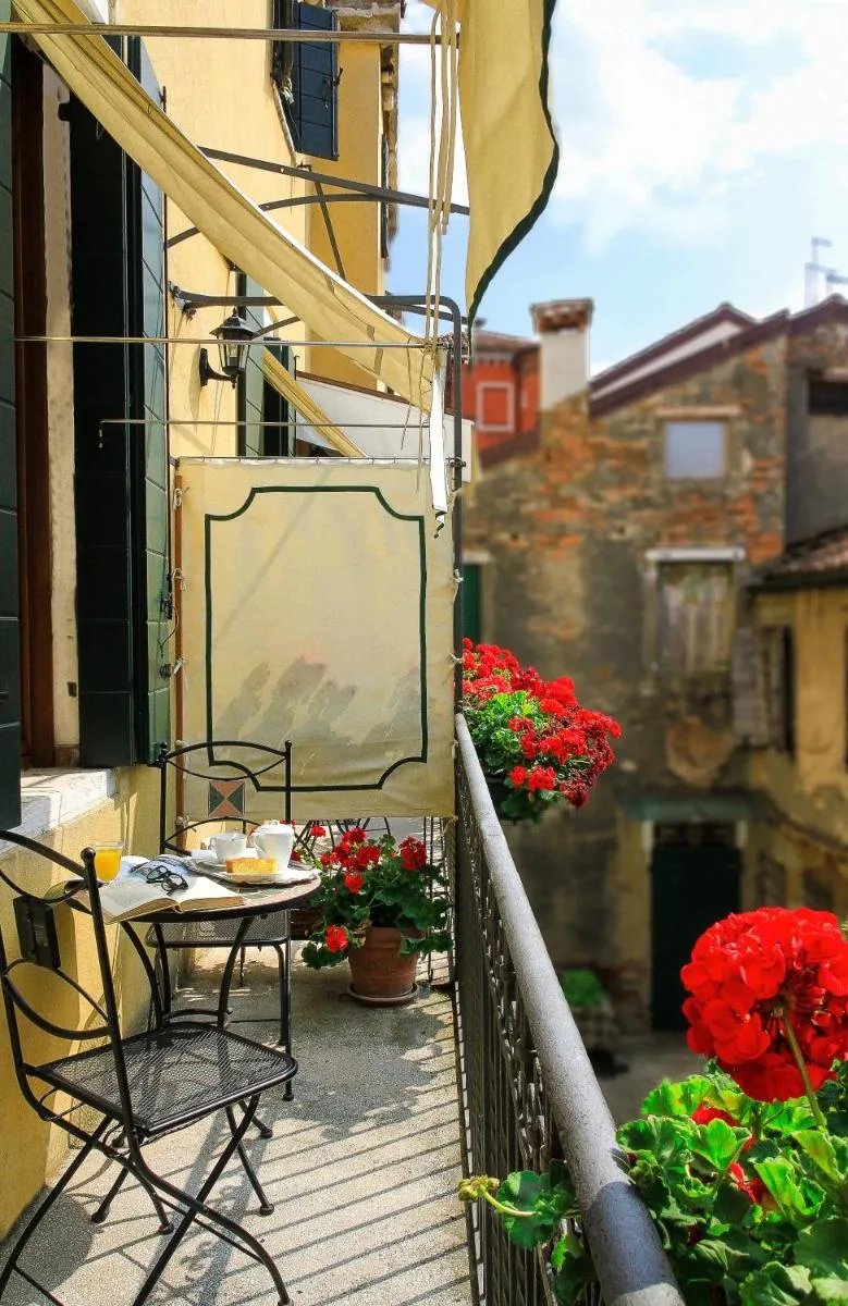 Image 6 of Apostoli Palace