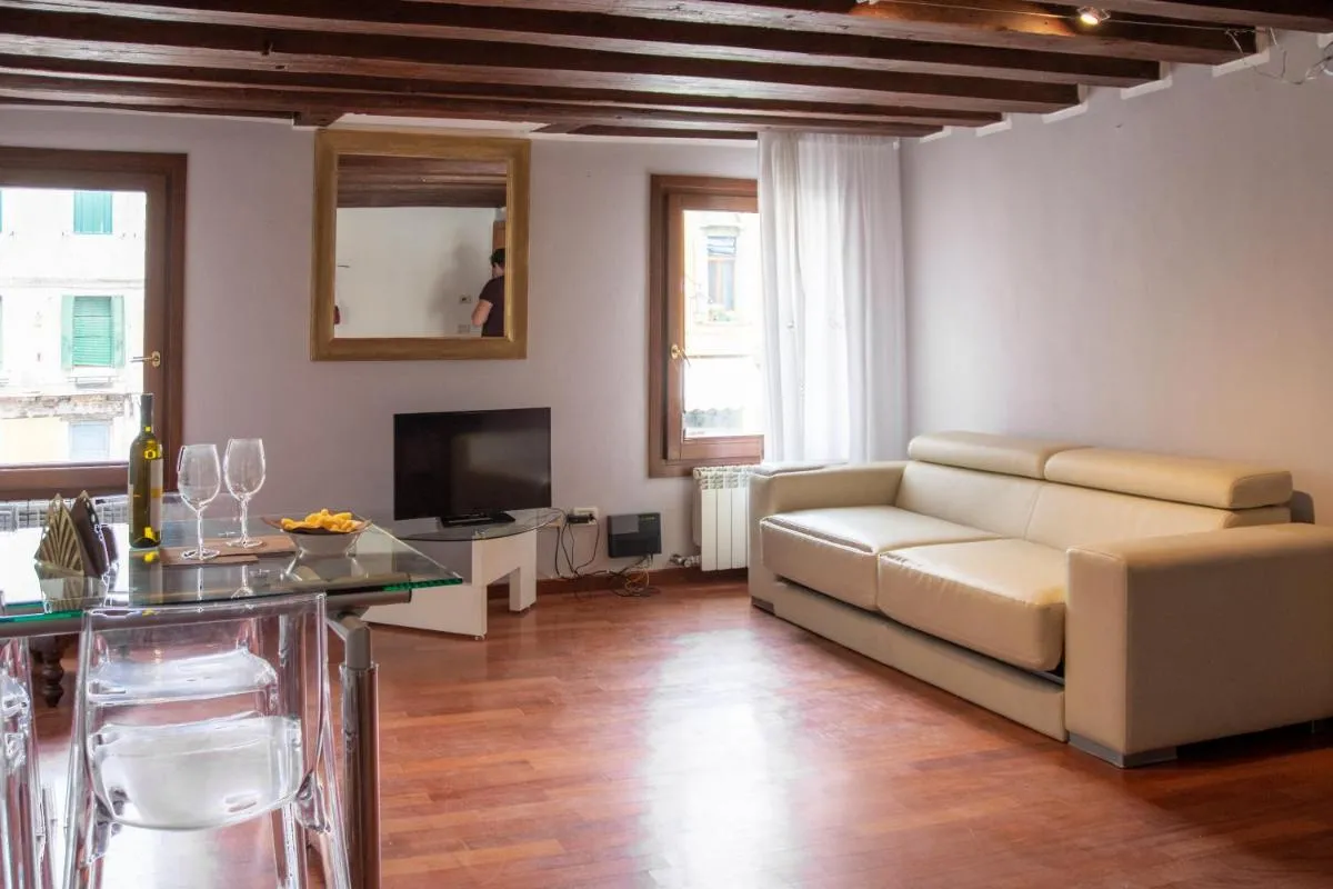 Image 4 of Appartamenti Superior in Via Garibaldi by Bricola Apartments