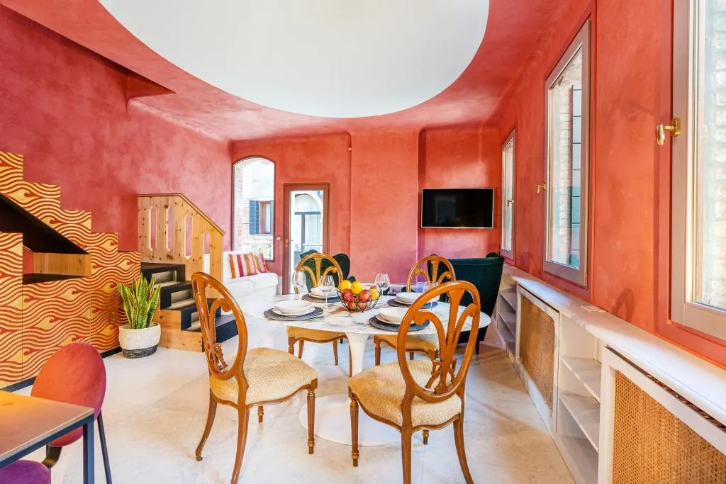 Image of Appartamento di lusso con terrazza sull’acqua
