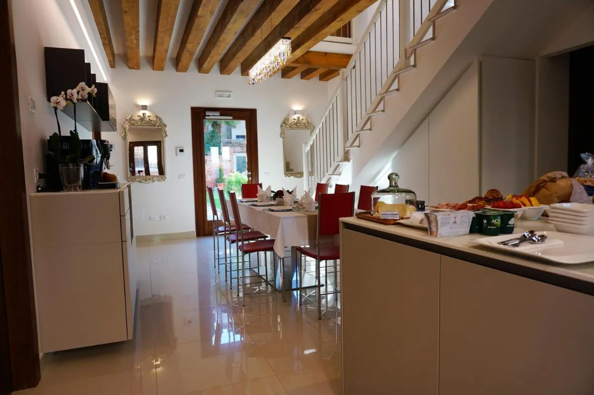 Image 3 of B&B HORTUS