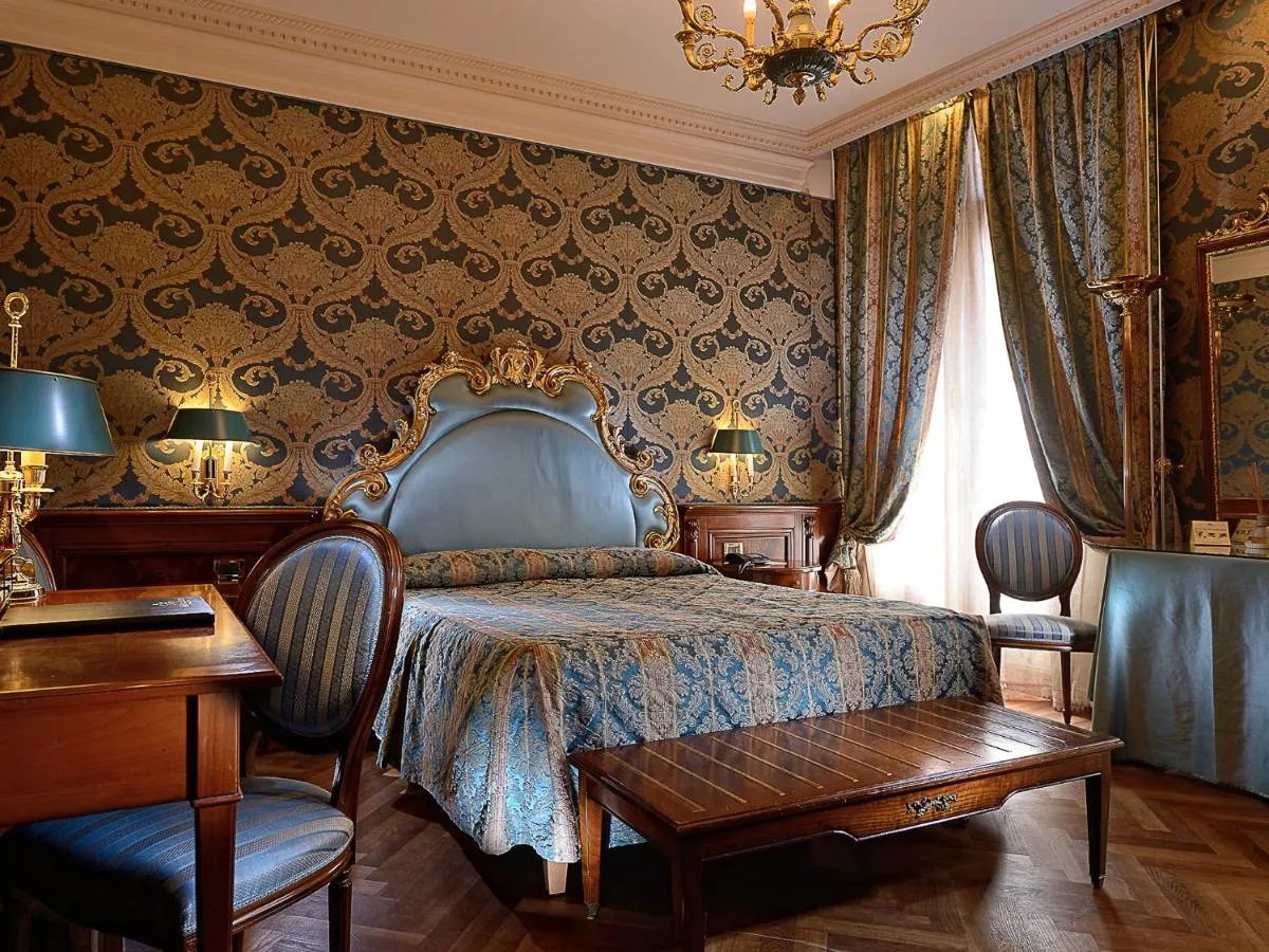 Image 6 of Bellevue Luxury Rooms – San Marco Luxury