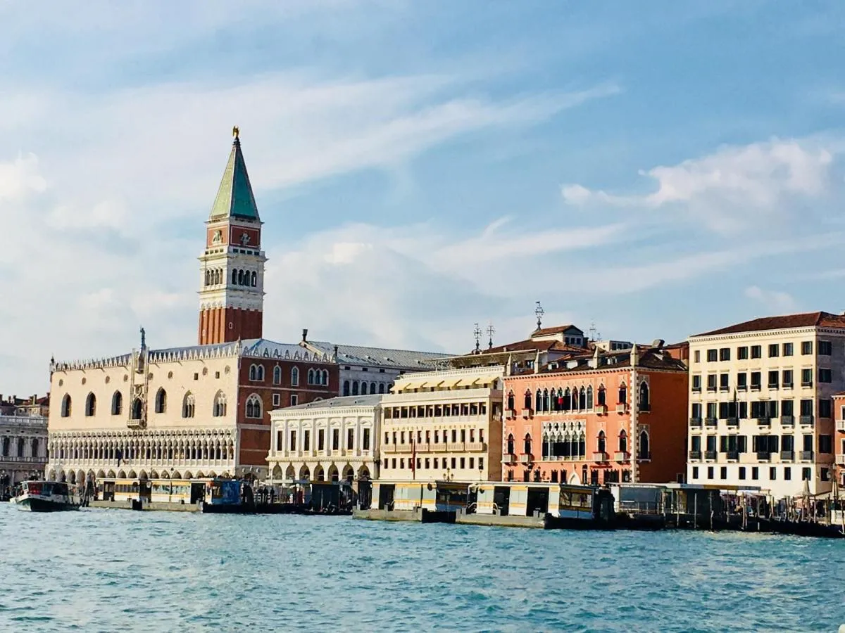 Image 5 of Biennale Family Apartment in Venice