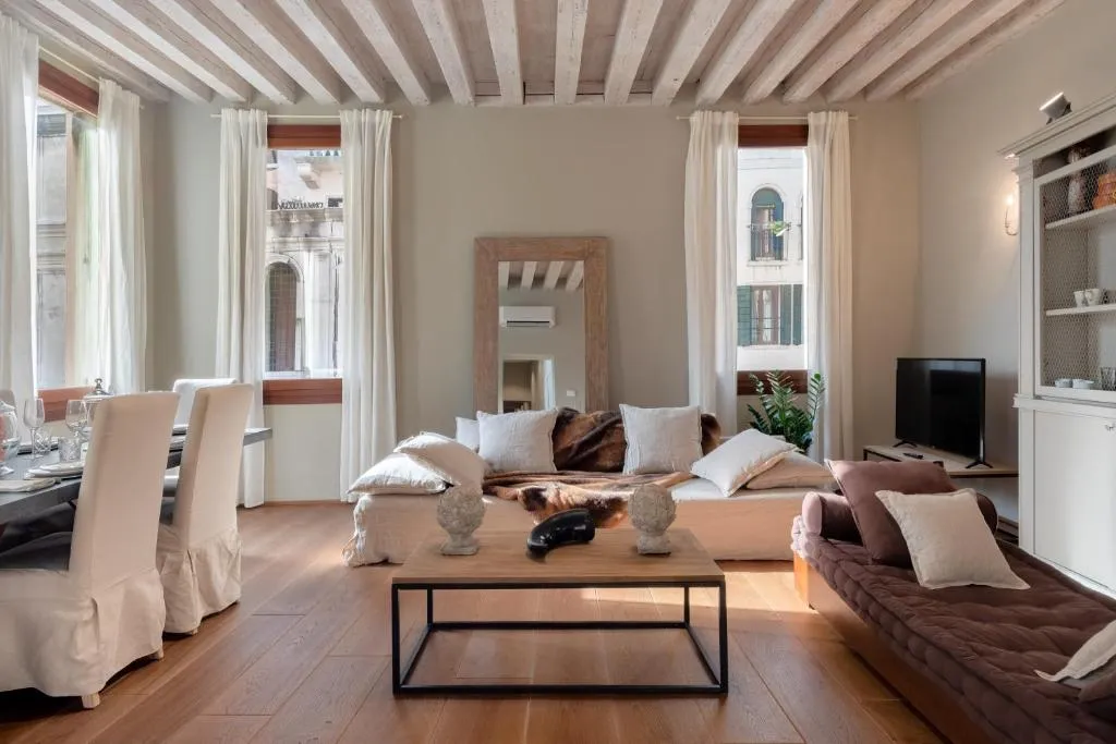 Image of Bridge of Sighs Luxurious Apartment