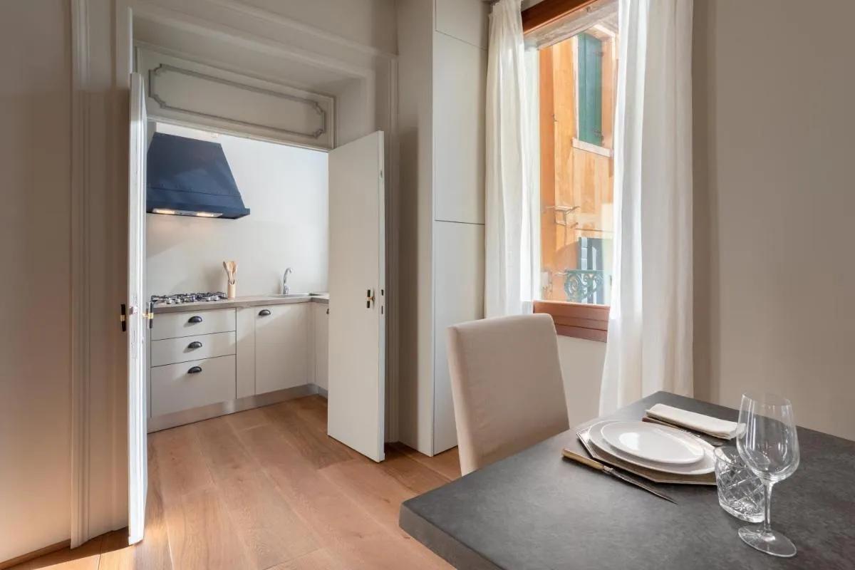 Image 2 of Bridge of Sighs Luxurious Apartment