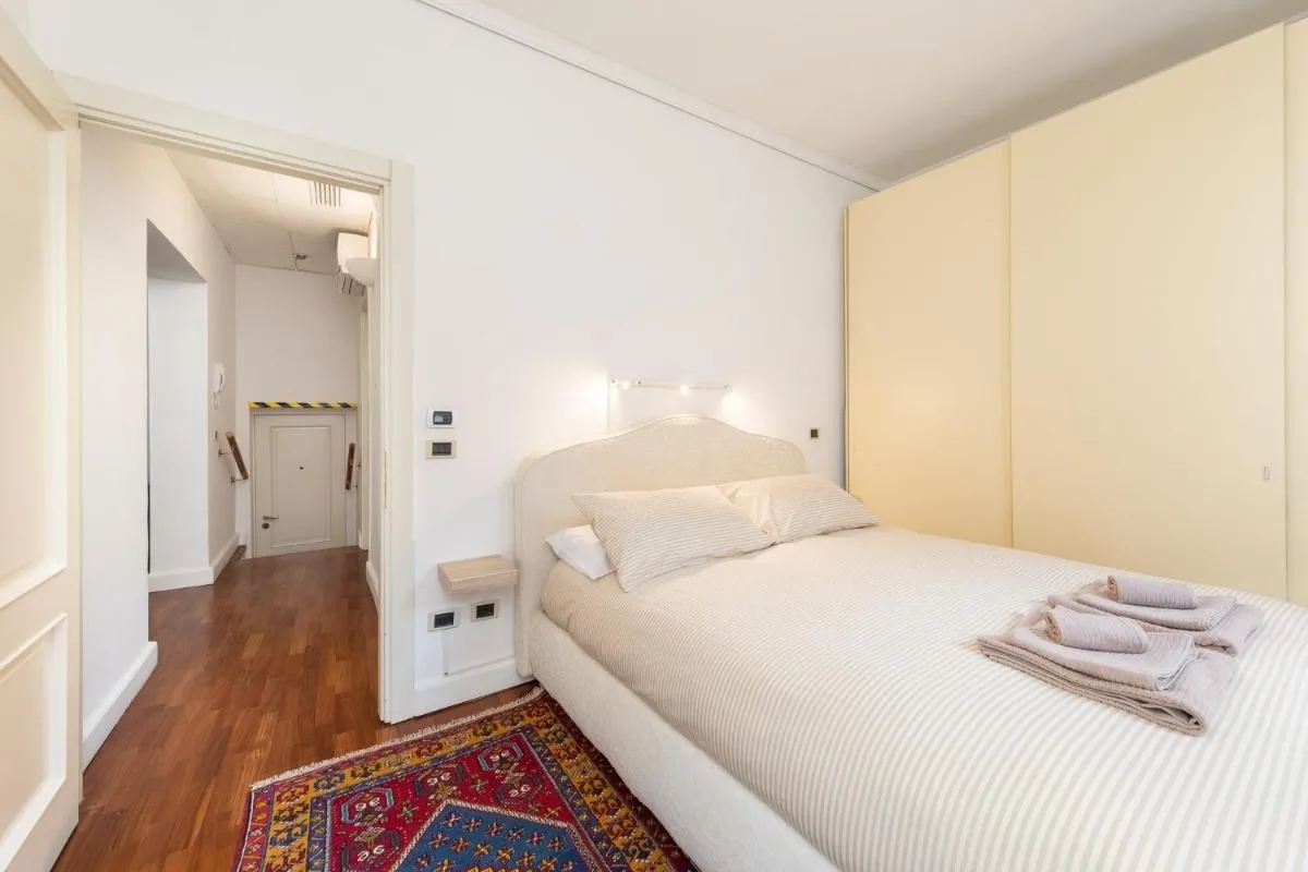 Image 6 of COLOMBINA HOME Venice with canal view