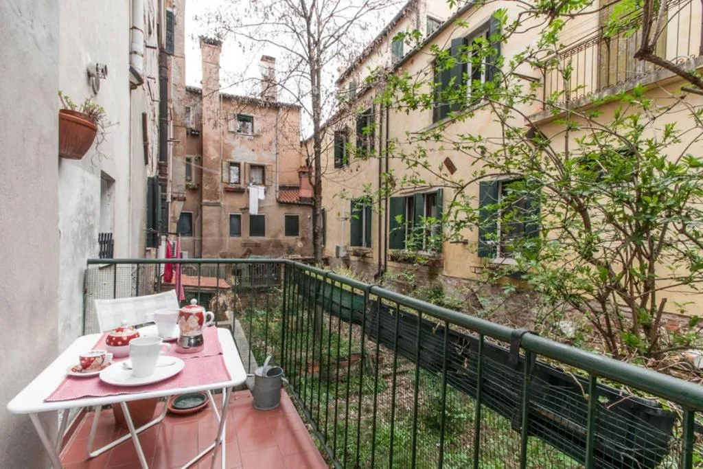 Image 5 of Ca’ Cordoni – Charming Place in the heart of Venice