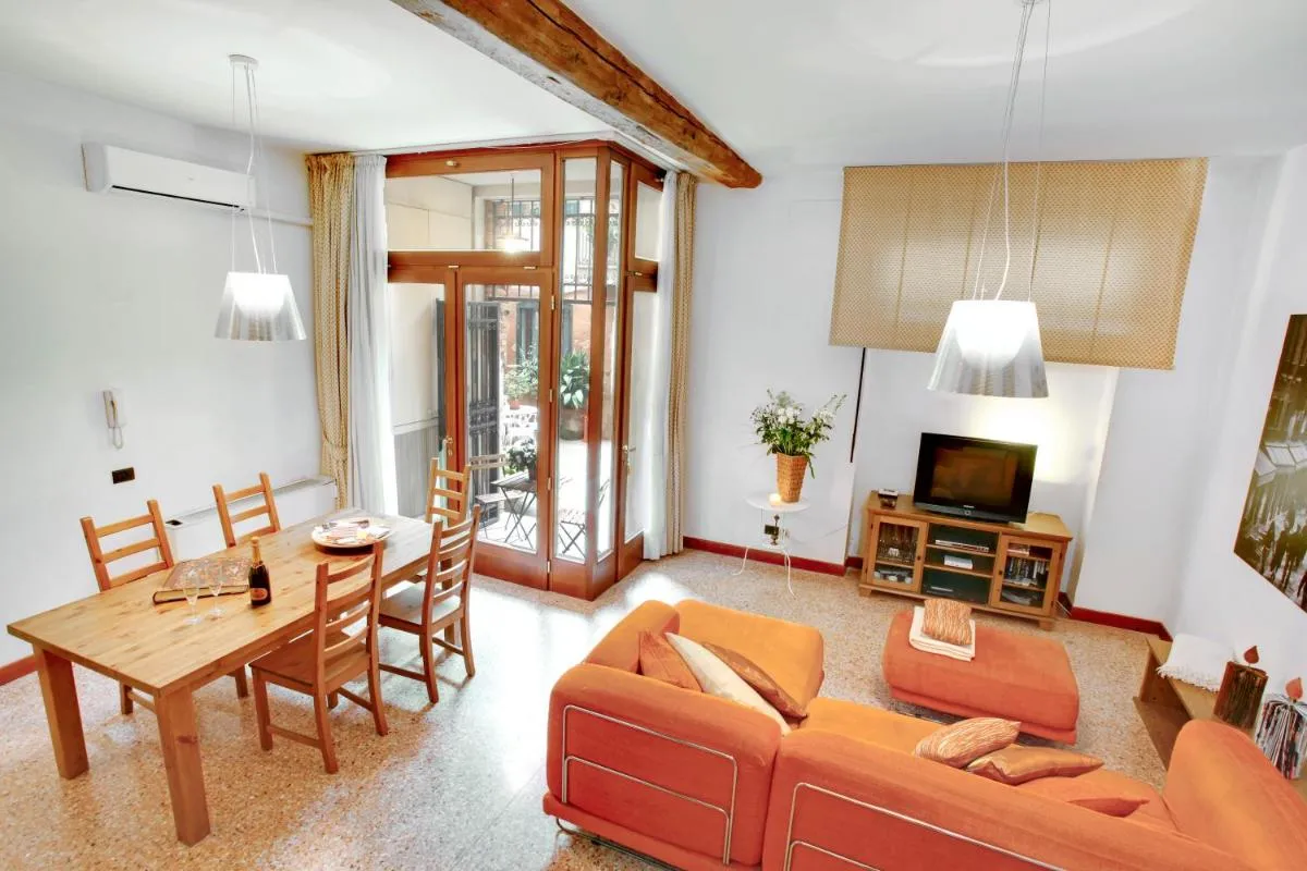 Image 4 of Ca’ Cortigiane Suite