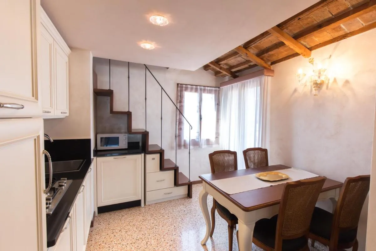 Image 2 of Cà Manzoni Apartment with Terrace
