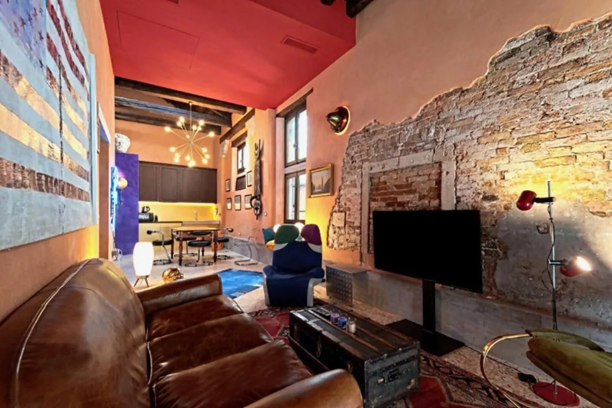 Image 4 of CaRanieri Tenti Design House