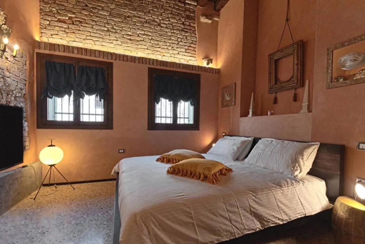 Image 6 of CaRanieri Tenti Design House